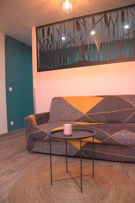 Logement Cosy - Proche Du Prado Bourges Exteriör bild