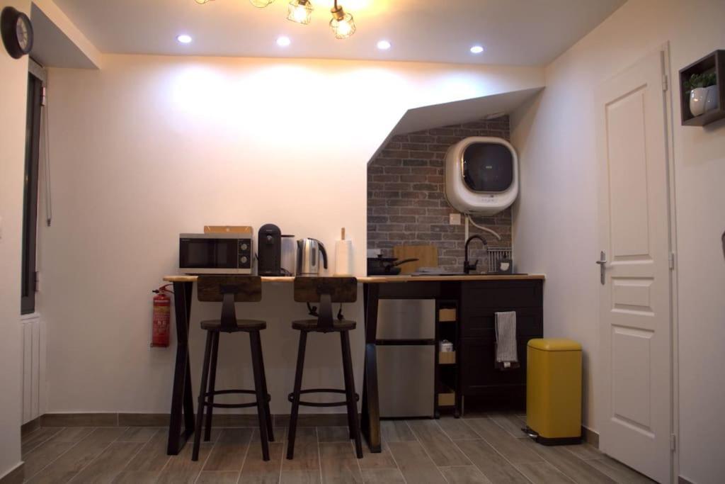 Logement Cosy - Proche Du Prado Bourges Exteriör bild
