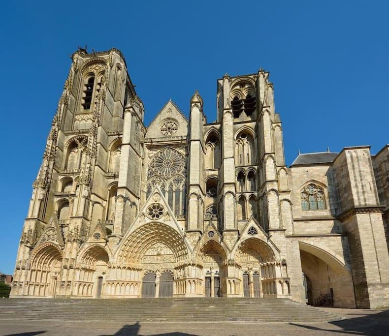 Logement Cosy - Proche Du Prado Bourges Exteriör bild
